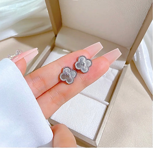 Lyckans örhänge (Silver)